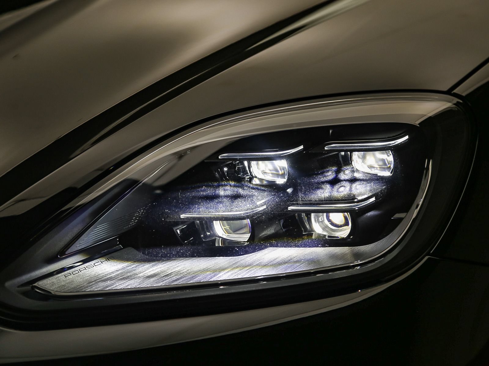Certified 2026 Porsche Cayenne Coupe AWD/4WD image 11