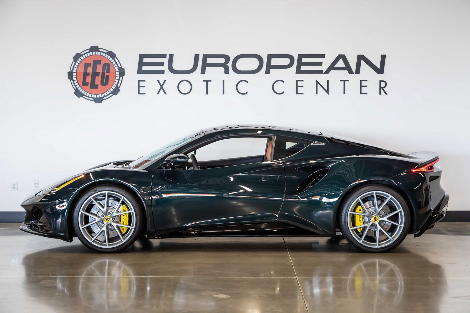 Used 2024 Lotus Emira First Edition RWD image 7