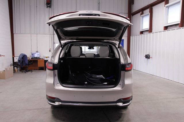 Used 2024 MAZDA CX-90 Plug-In Hybrid w/ Premium Pkg AWD/4WD image 22
