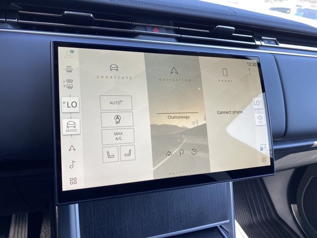New 2025 Land Rover Range Rover SE image 11