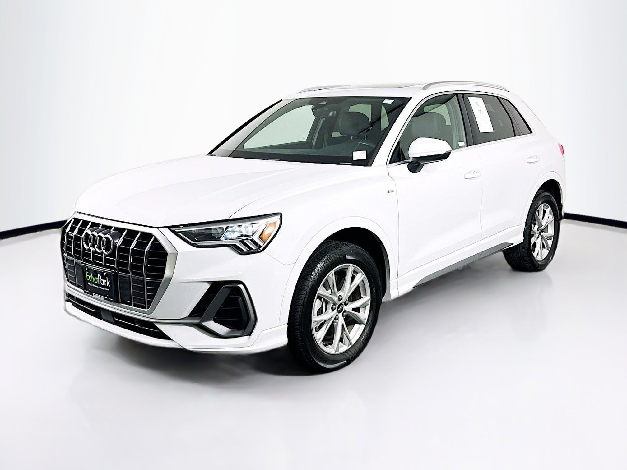 Used 2025 Audi Q3 2.0T Premium AWD/4WD image 3