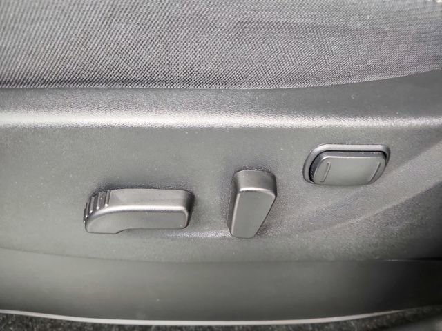 Used 2025 Nissan Frontier SV w/ SV Convenience Package image 20