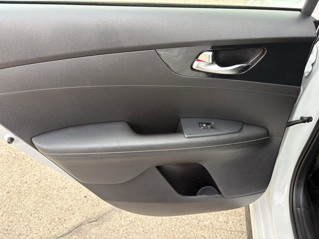 Used 2021 Kia Forte GT-Line FWD image 22