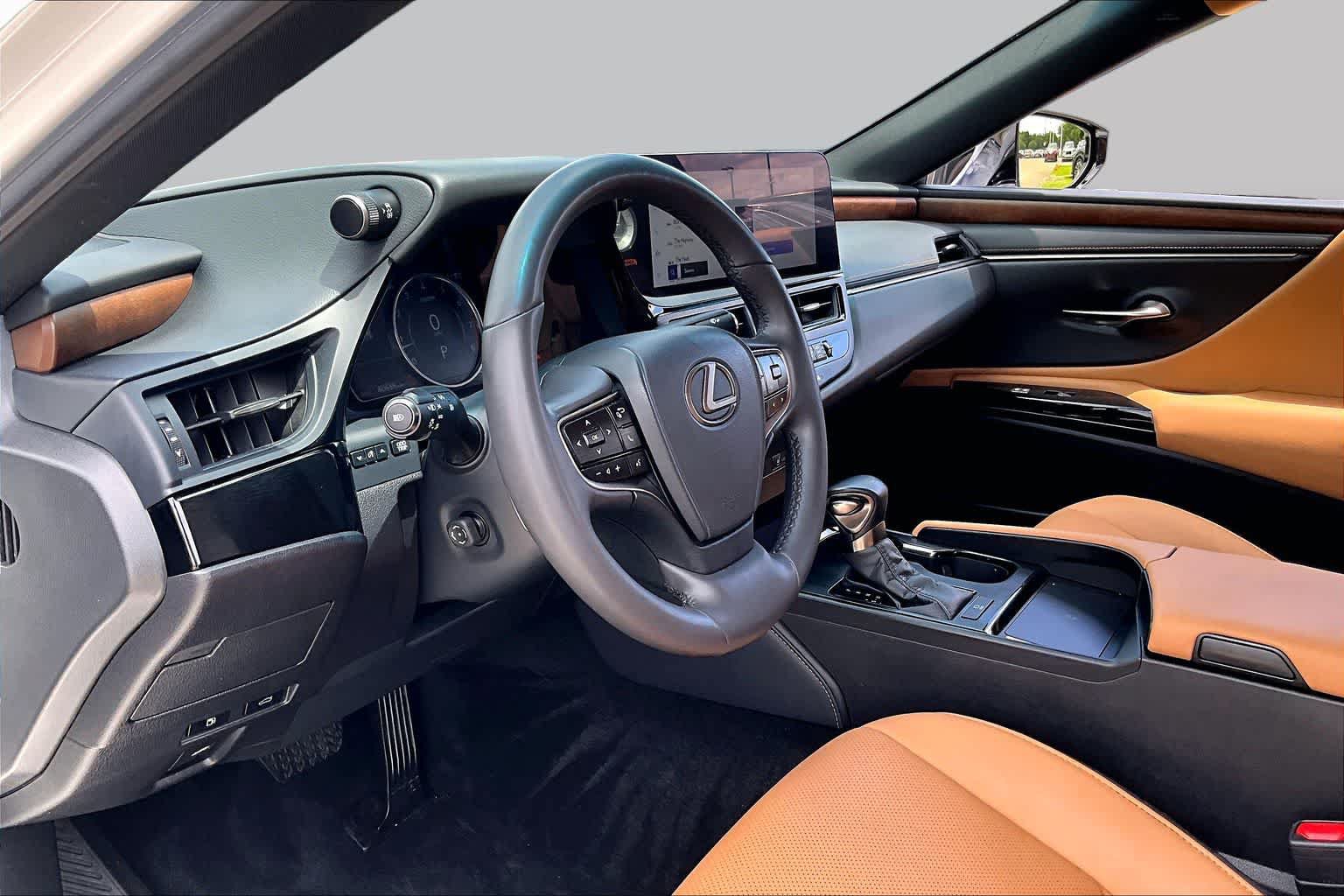Used 2023 Lexus ES 350 w/ Premium Package FWD image 15