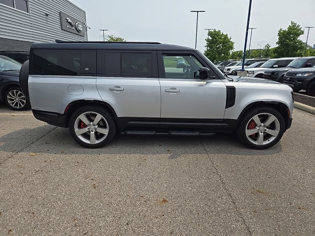 Certified 2024 Land Rover Defender 130 X AWD/4WD image 4