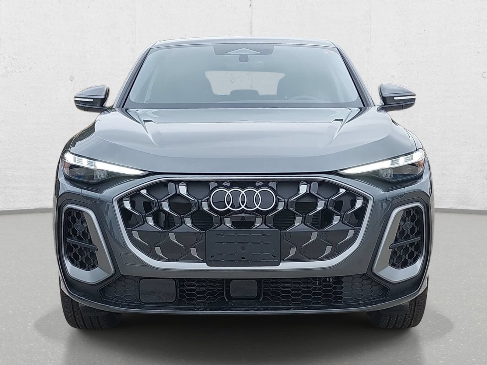 New 2026 Audi Q5 Premium Plus AWD/4WD image 2
