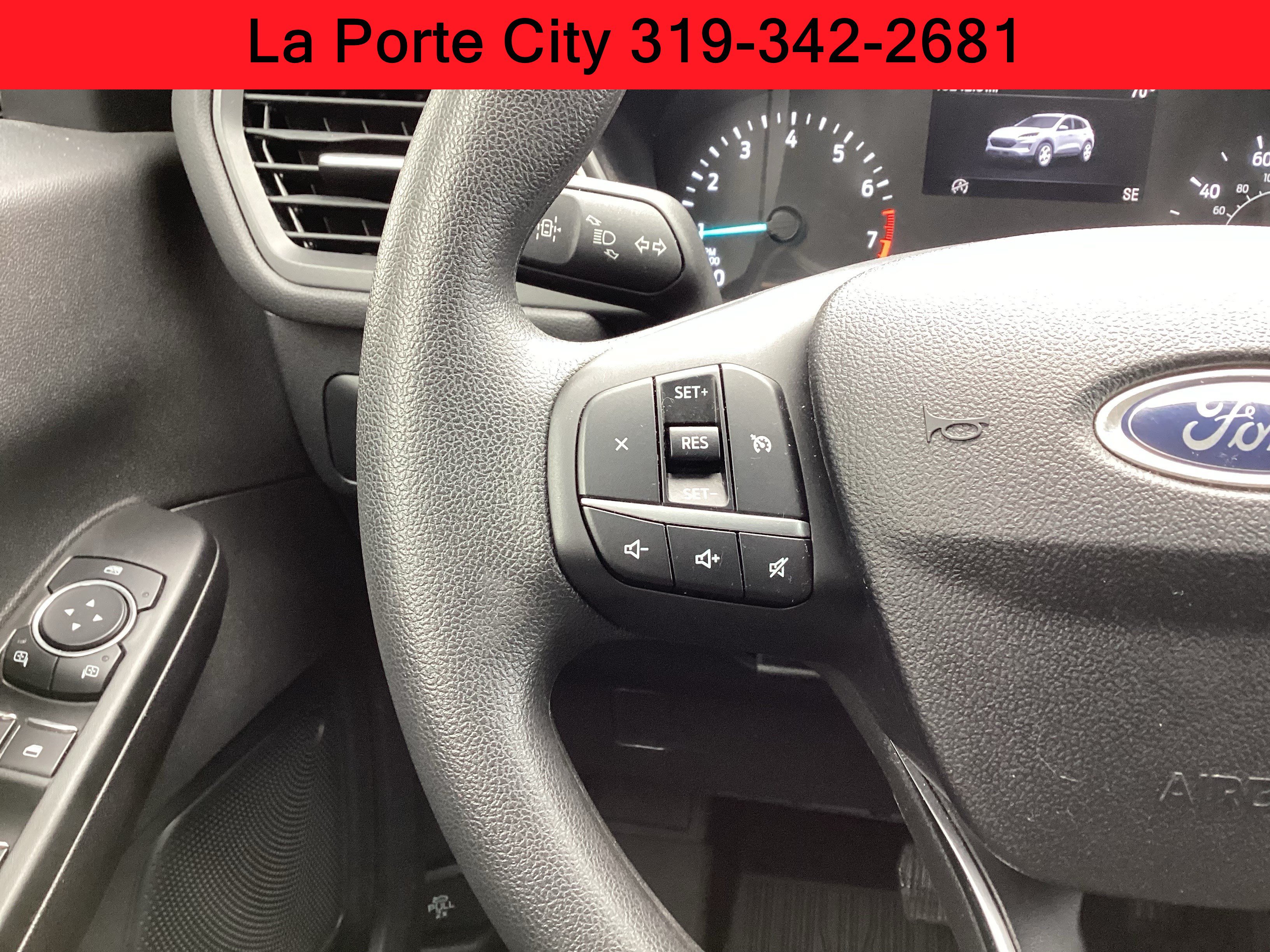 Used 2022 Ford Escape SE FWD image 17