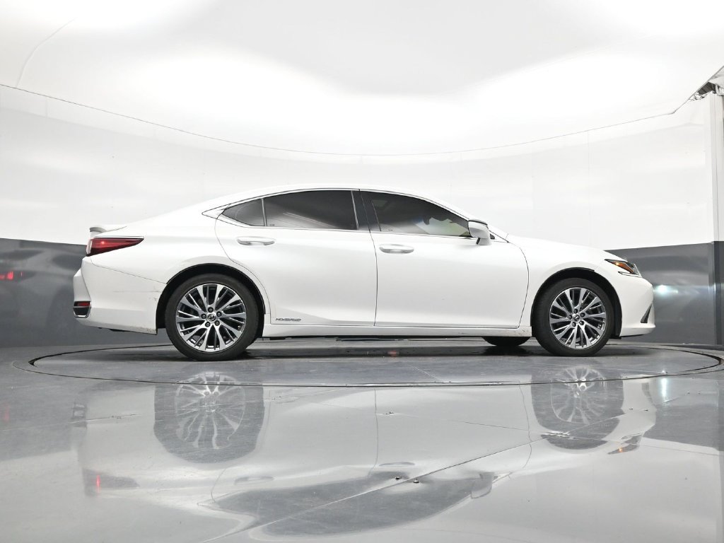 Used 2019 Lexus ES 300h w/ Premium Package FWD image 26