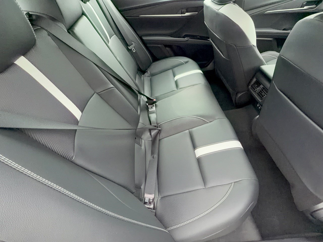 Used 2026 Toyota Camry SE FWD image 29