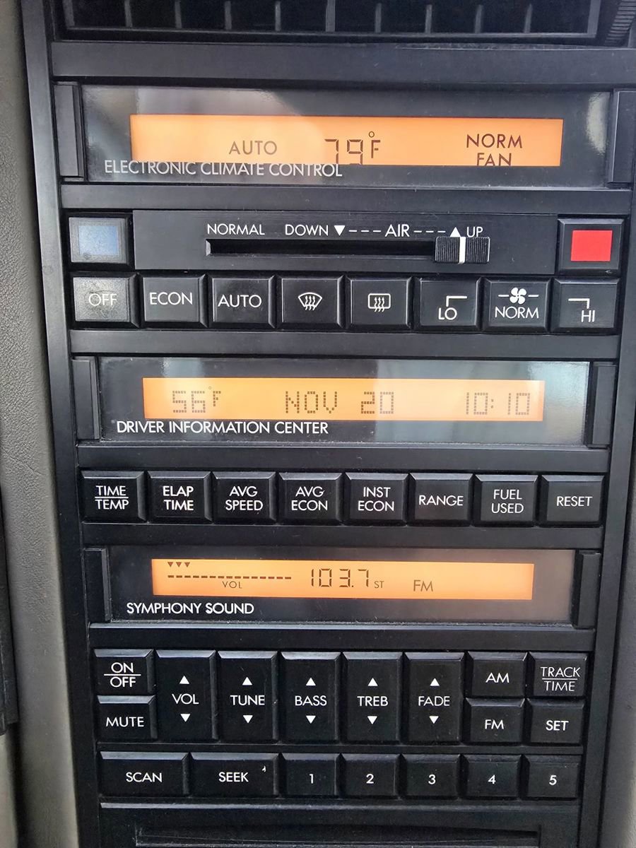 Used 1993 Cadillac Allante image 18