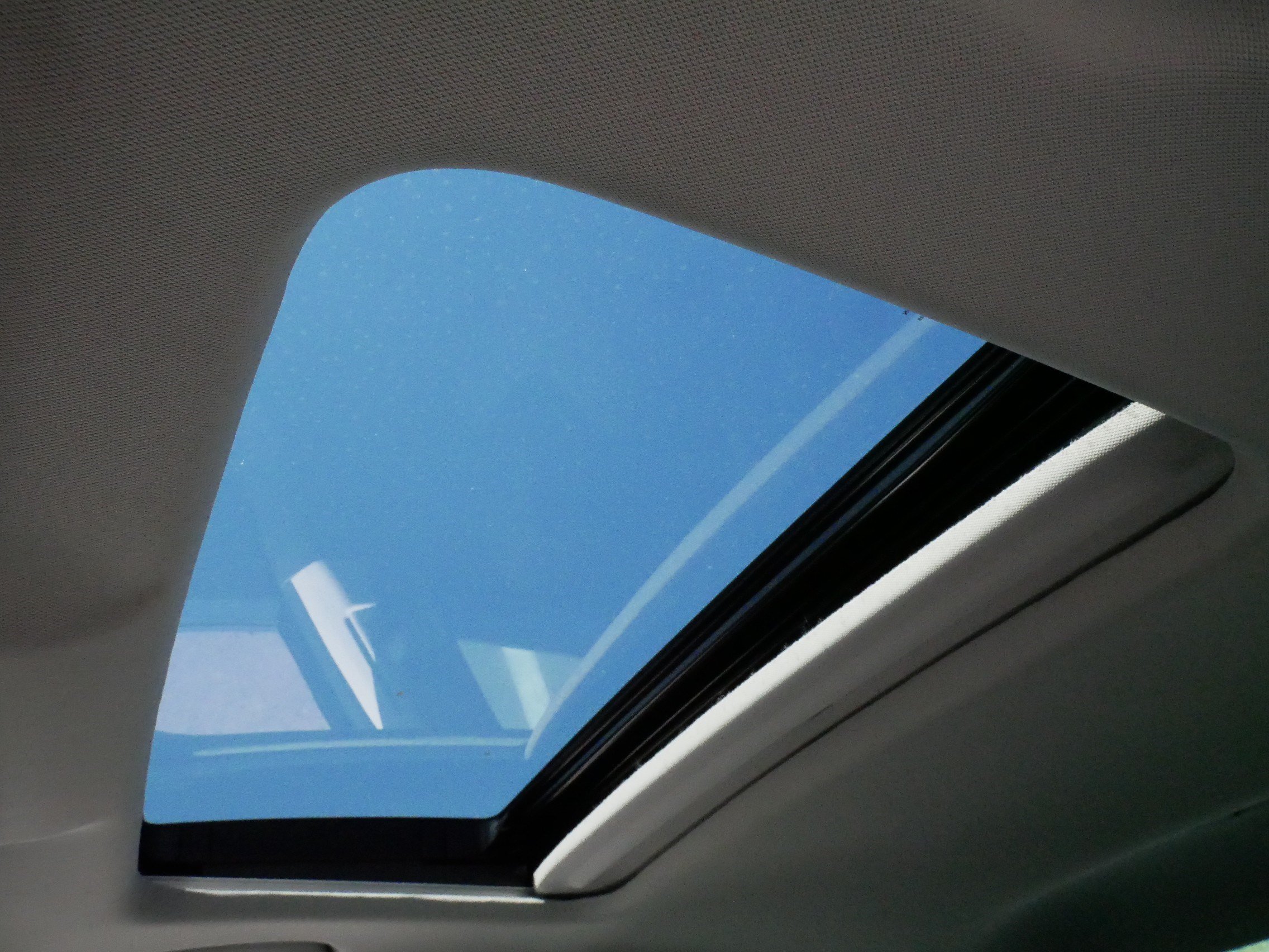 Certified 2023 Honda Accord EX image 33