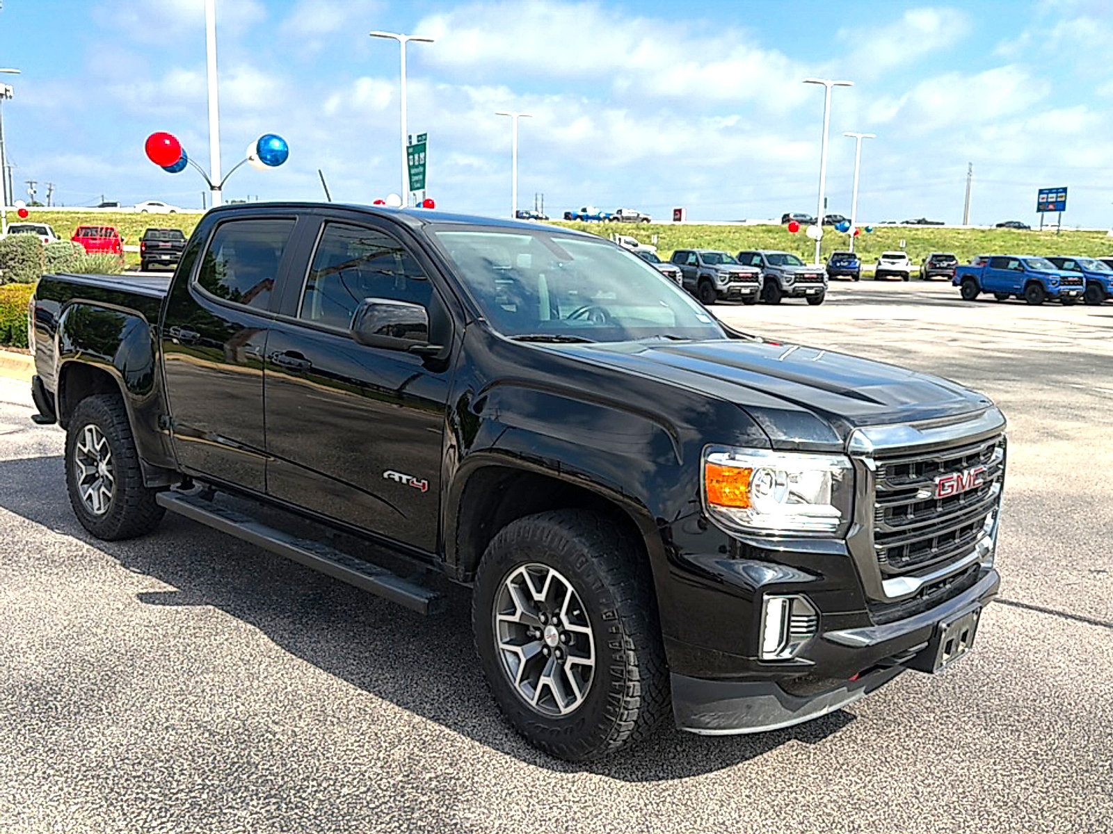 Used 2022 GMC Canyon AT4 w/ Trailering Package AWD/4WD image 3