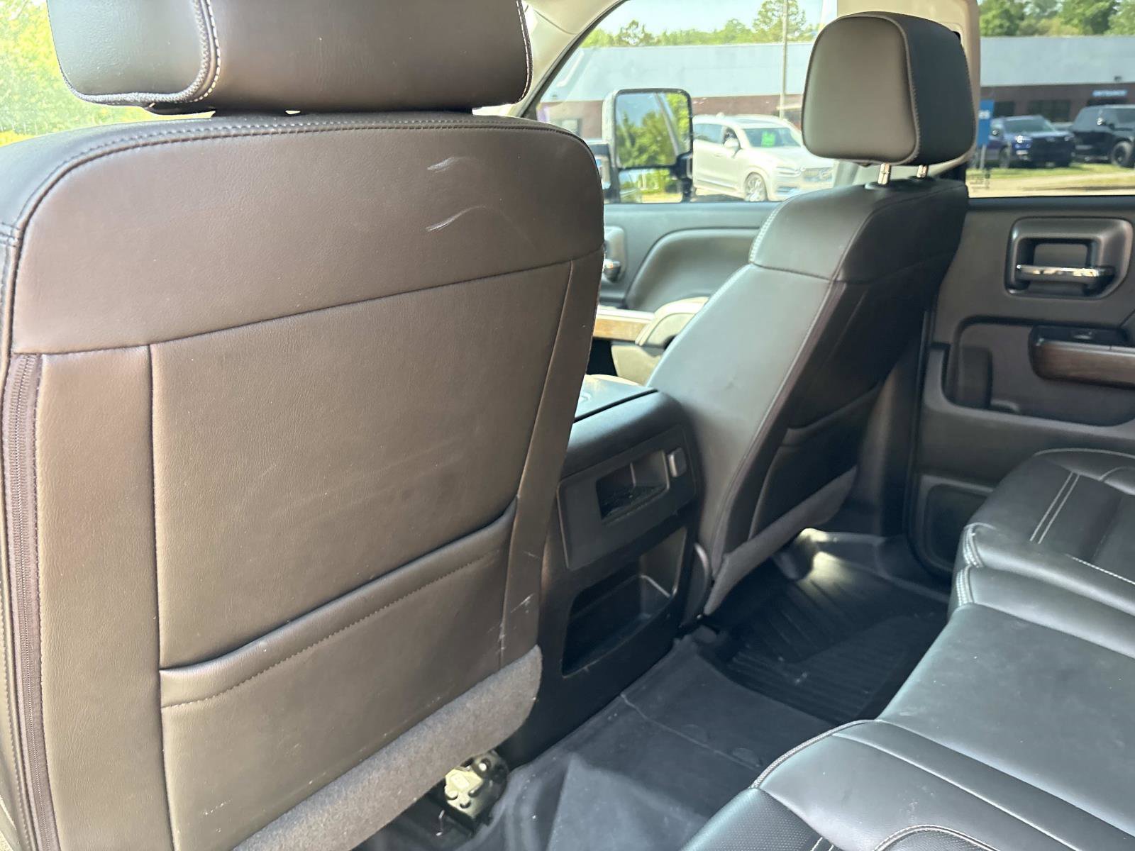 Used 2019 GMC Sierra 2500 Denali w/ Duramax Plus Package AWD/4WD image 28