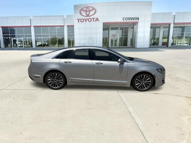 Used 2018 Lincoln MKZ Select w/ Select Plus Package AWD/4WD image 19