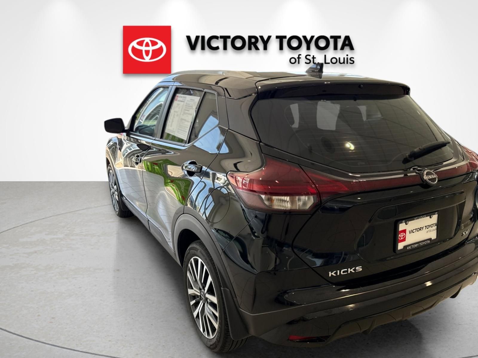Used 2024 Nissan Kicks SV FWD image 5