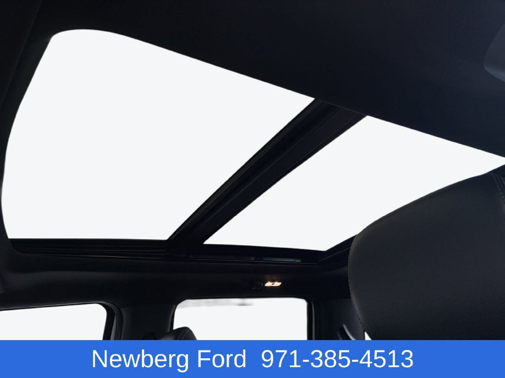 Used 2022 Ford F350 Lariat w/ Tremor Off-Road Package AWD/4WD image 31