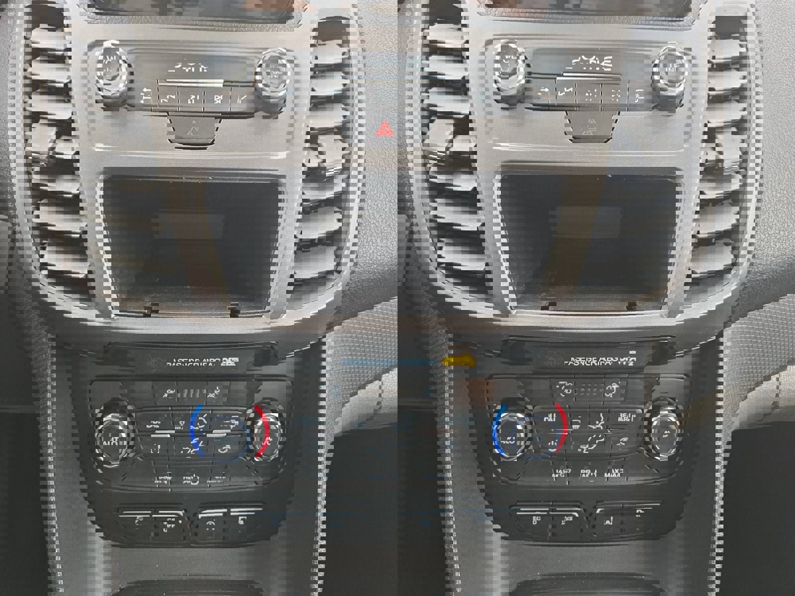 Used 2019 Ford Transit Connect XLT image 20