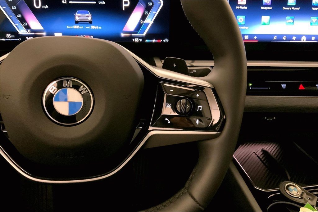 Certified 2026 BMW 530i xDrive w/ Premium Package AWD/4WD image 19