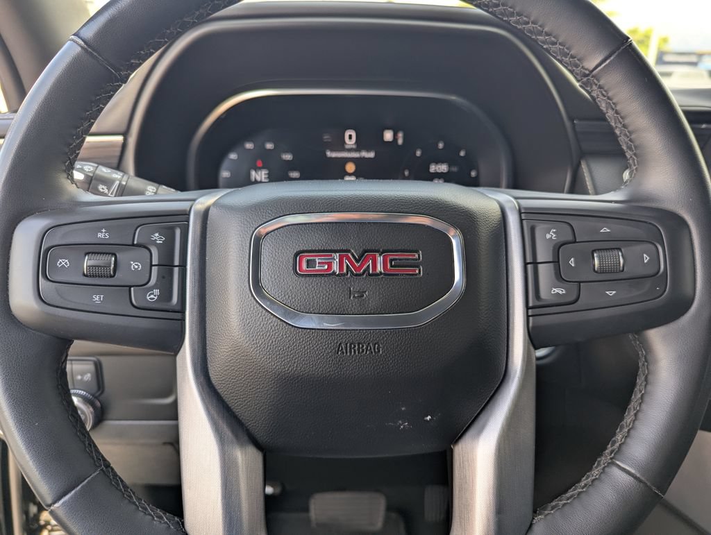 Used 2023 GMC Yukon XL SLT w/ SLT Premium Package AWD/4WD image 19