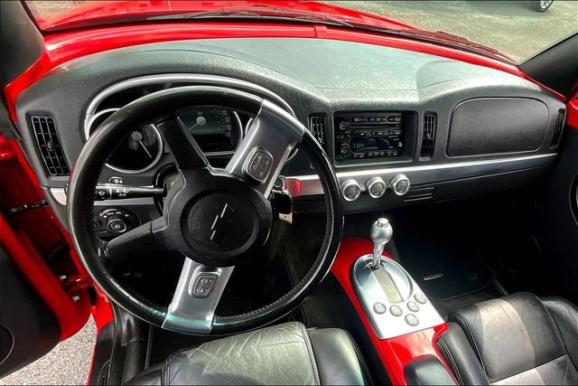 Used 2004 Chevrolet SSR w/ Preferred Equipment Group image 15