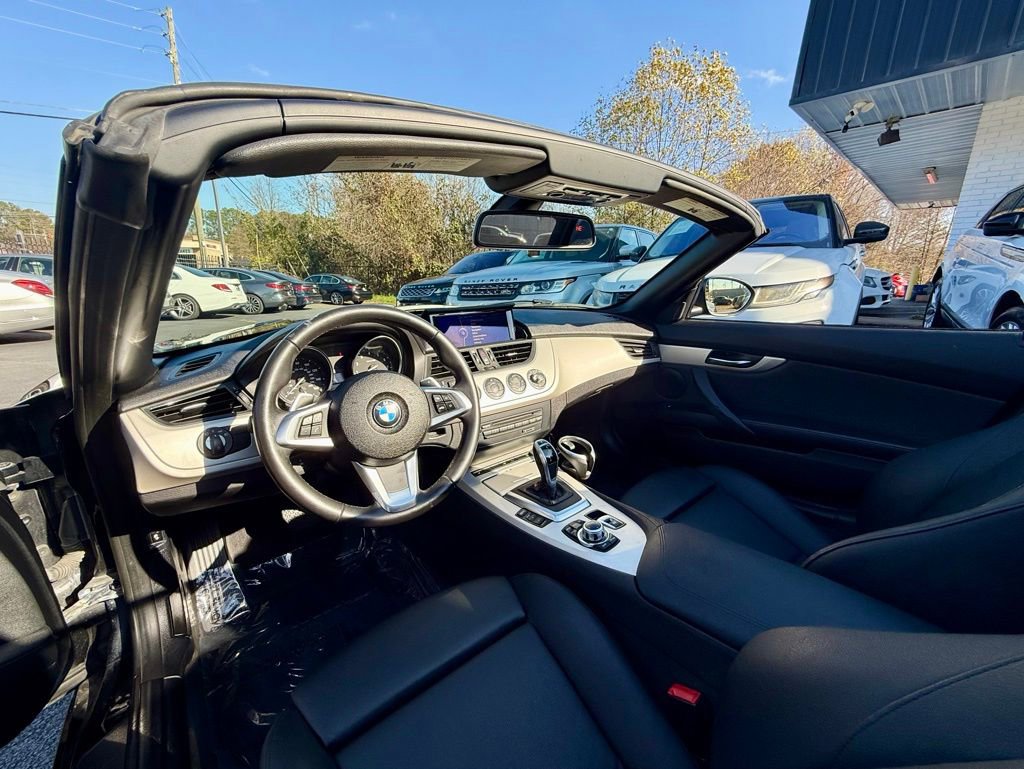 Used 2015 BMW Z4 sDrive28i image 10