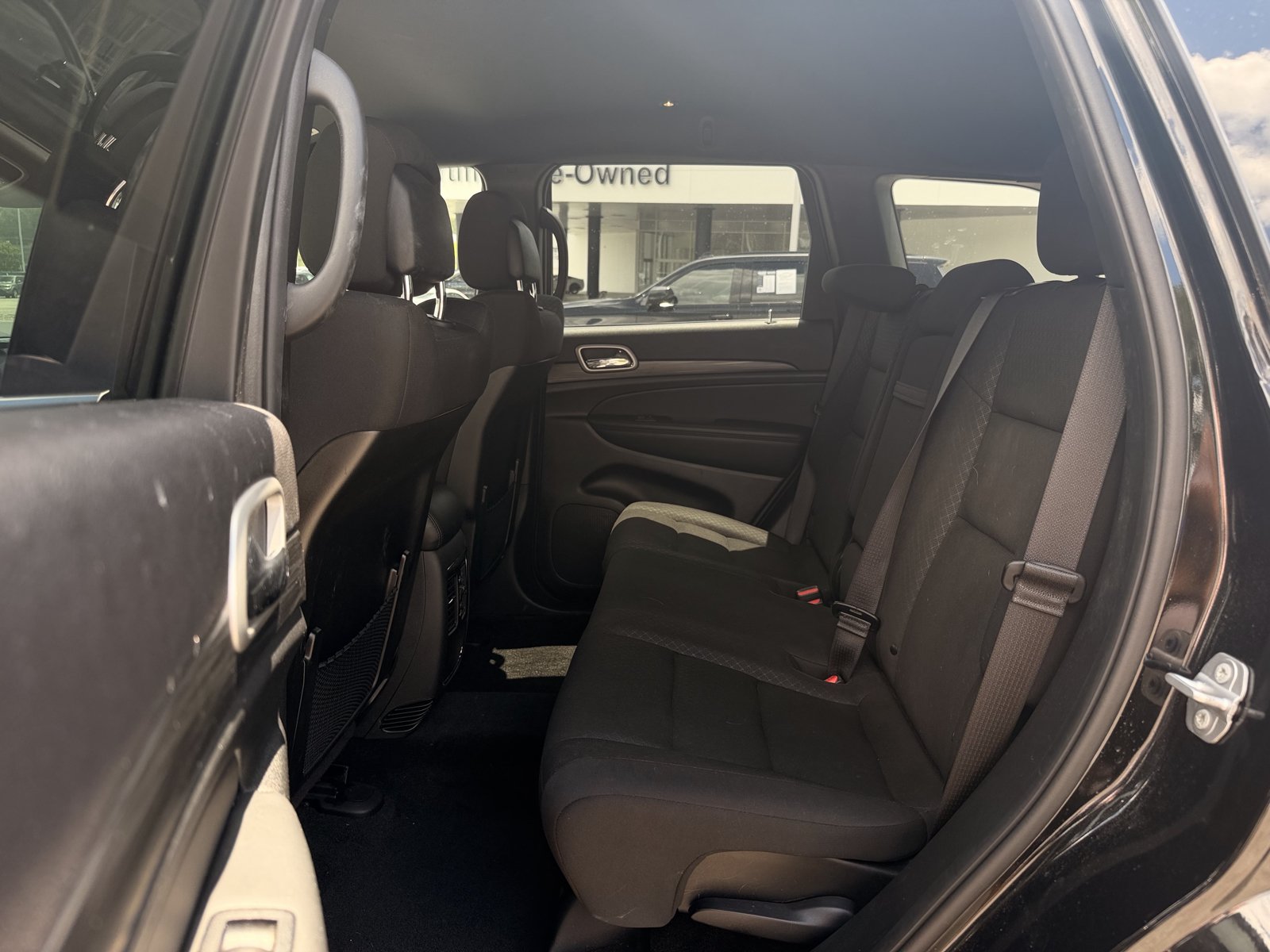 Used 2022 Jeep Grand Cherokee Laredo E AWD/4WD image 28