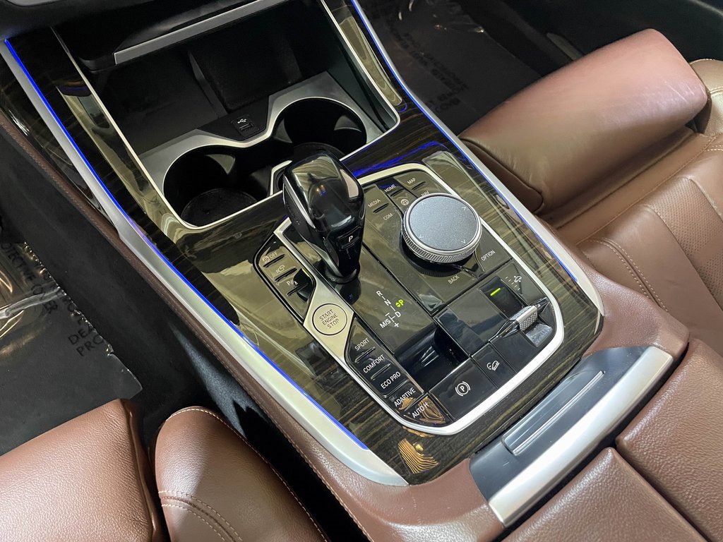 Used 2021 BMW X7 xDrive40i w/ Premium Package image 16