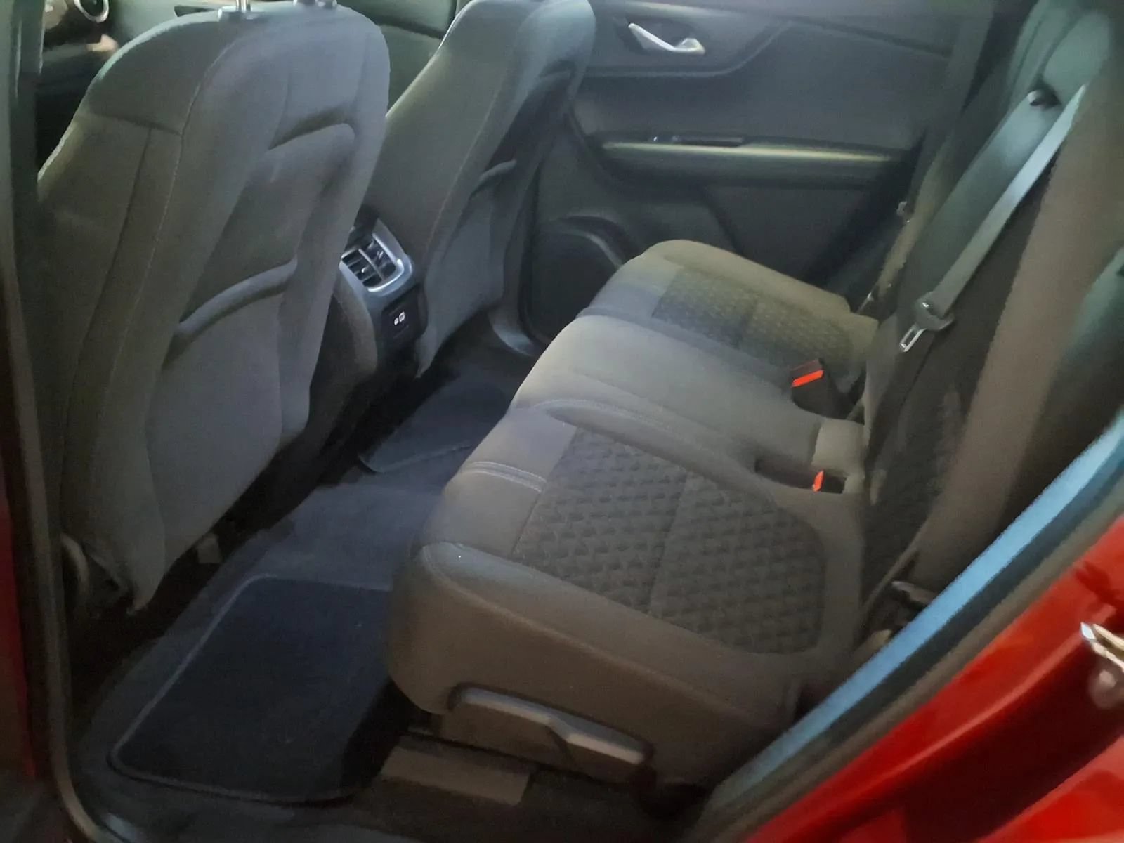 Used 2019 Chevrolet Blazer LT FWD image 15