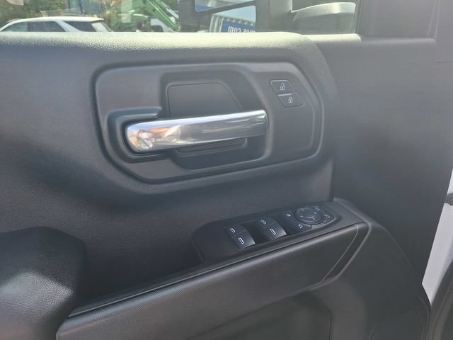 Used 2025 Chevrolet Silverado 2500 Custom w/ Custom Value Package AWD/4WD image 16
