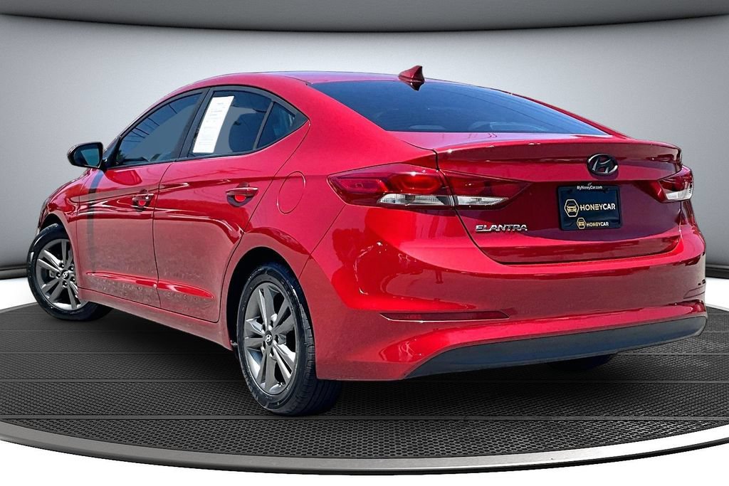 Used 2017 Hyundai Elantra SE w/ SE A/T Tech Package 03 FWD image 4