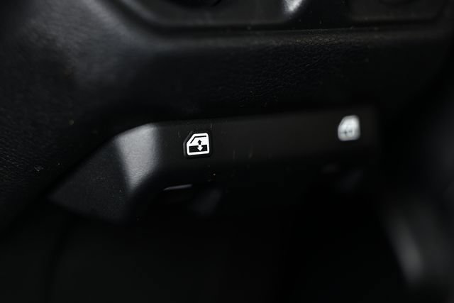 Used 2021 Jeep Wrangler Unlimited Sport AWD/4WD image 31