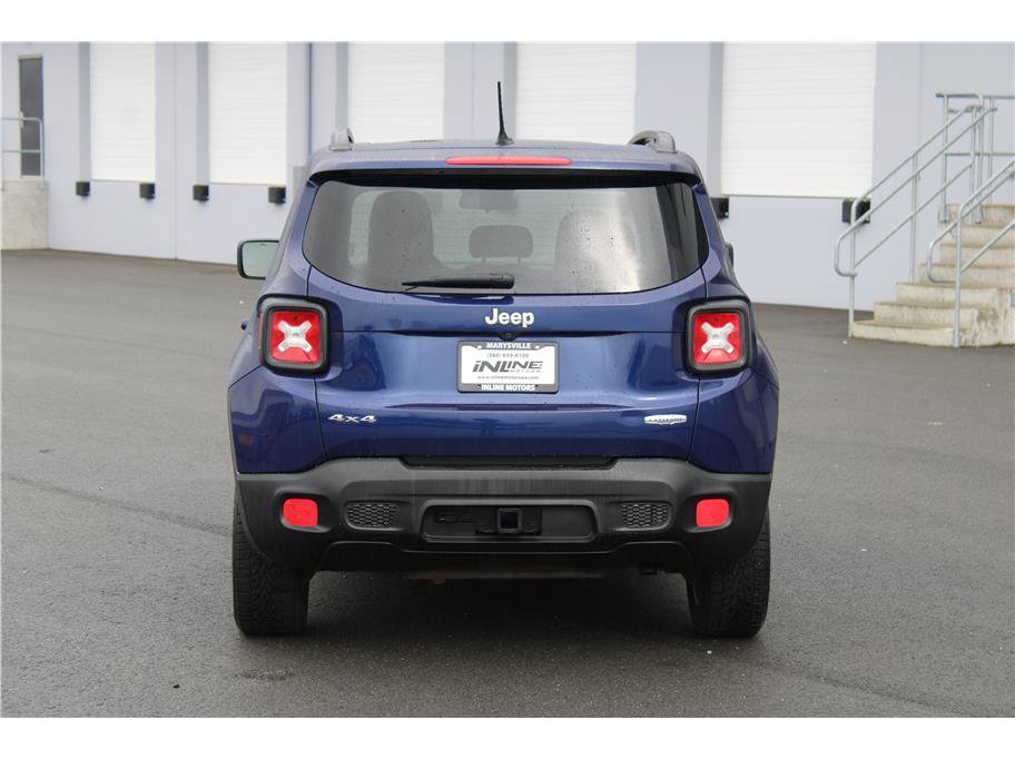 Used 2017 Jeep Renegade Latitude image 3