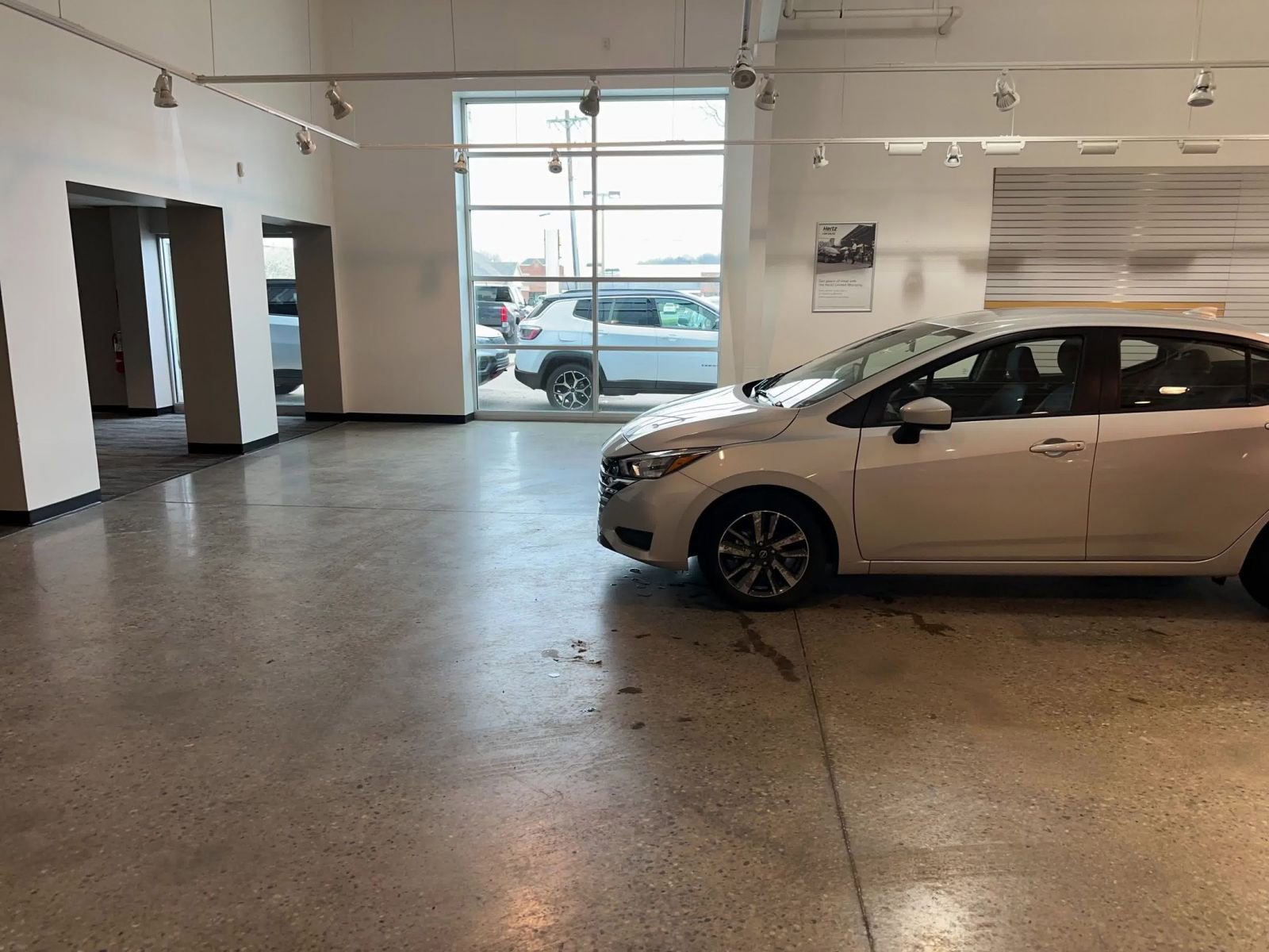 Used 2025 Nissan Versa SV image 16