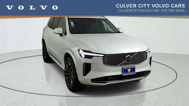 New 2026 Volvo XC90 B5 Plus w/ Protection Package Premier