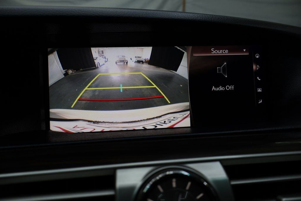 Used 2016 Lexus LS 460 w/ Comfort Package image 22