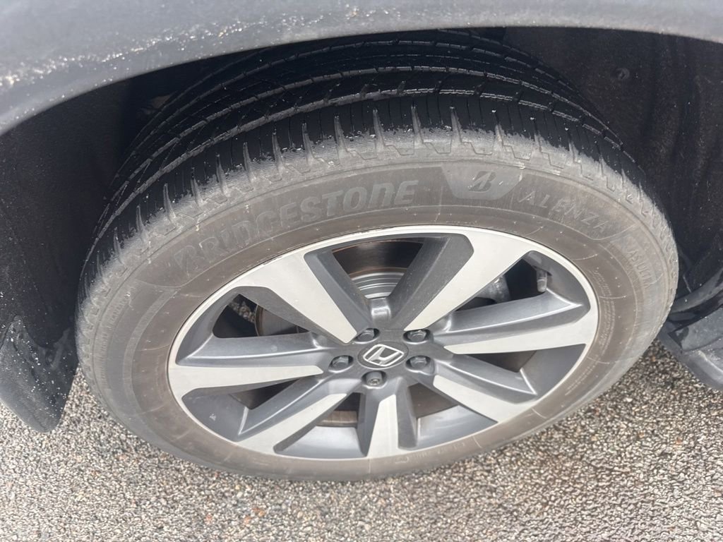 Used 2024 Honda Pilot Touring image 18