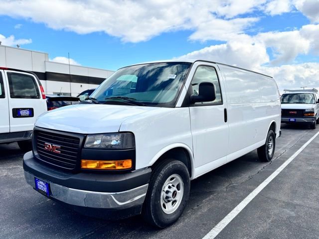 New 2026 GMC Savana 3500 w/ Driver Convenience Package RWD image 3