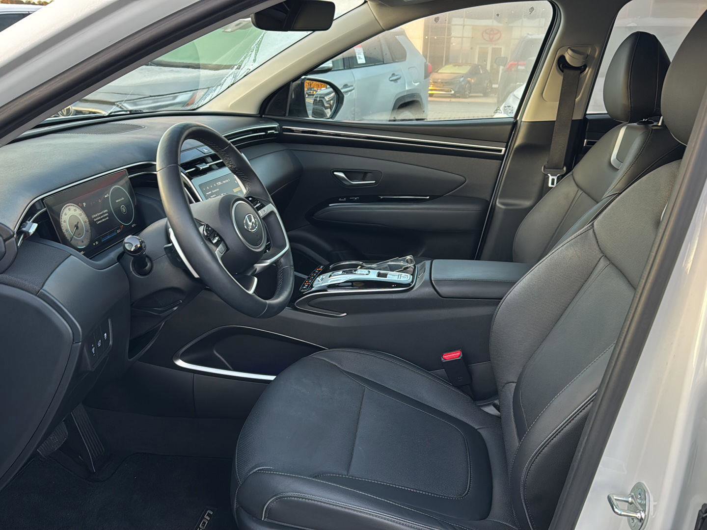 Used 2023 Hyundai Tucson Limited image 8