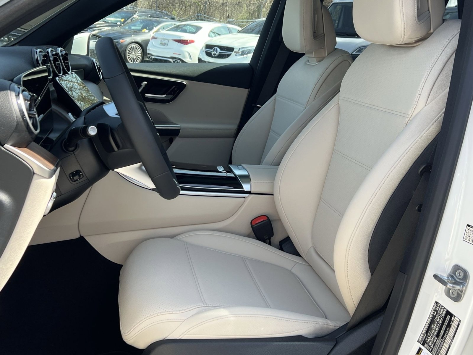 New 2026 Mercedes-Benz GLC 300 4MATIC image 11