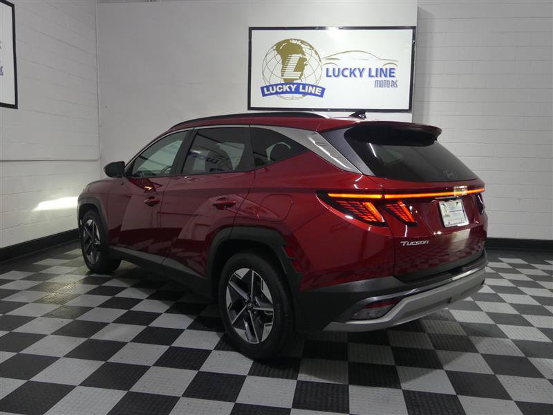 Used 2025 Hyundai Tucson SEL FWD image 11