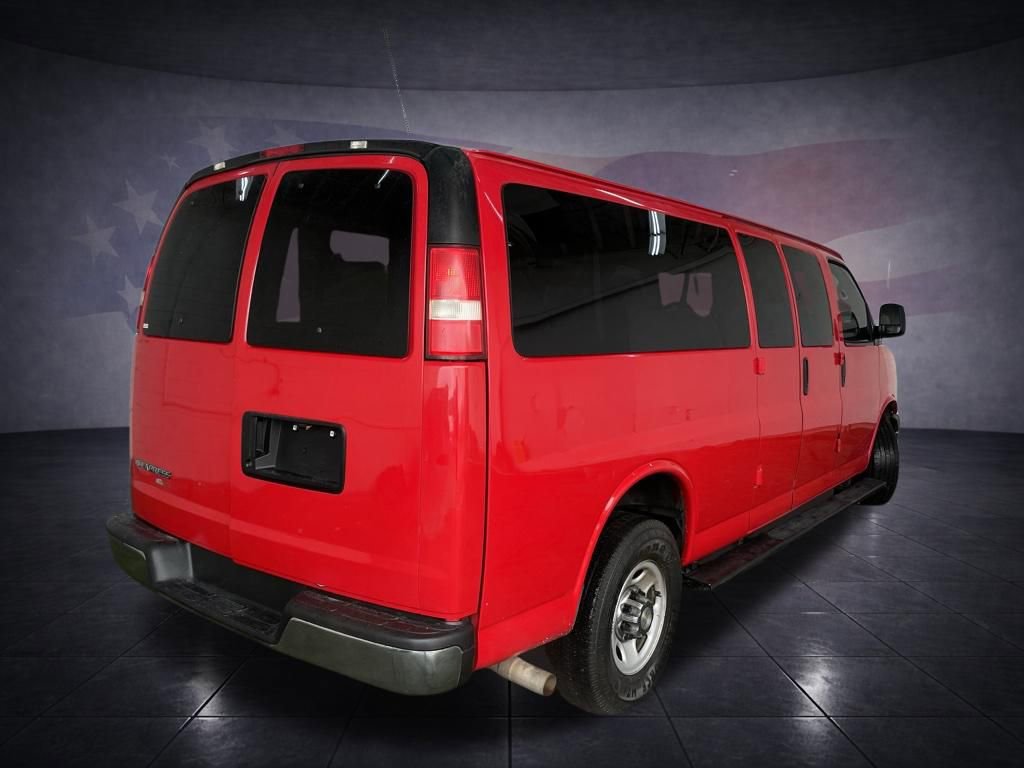 Used 2015 Chevrolet Express 3500 LS w/ Chrome Appearance Package image 5