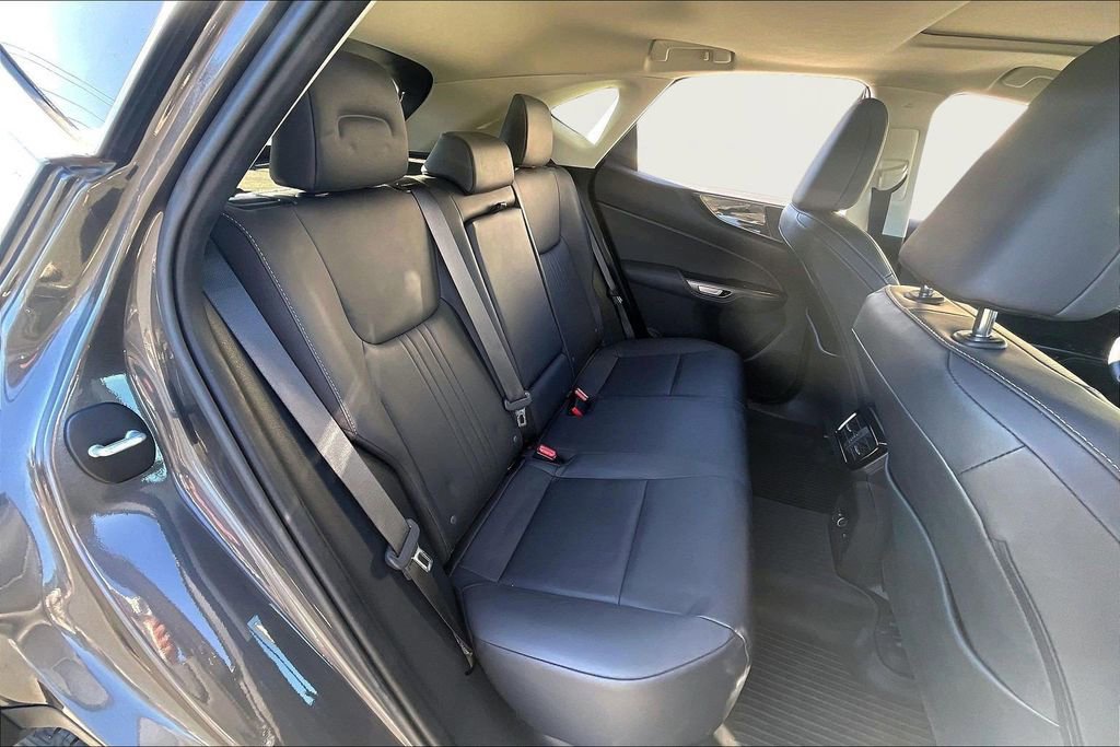 Used 2022 Lexus NX 250 FWD w/ Premium Package image 23
