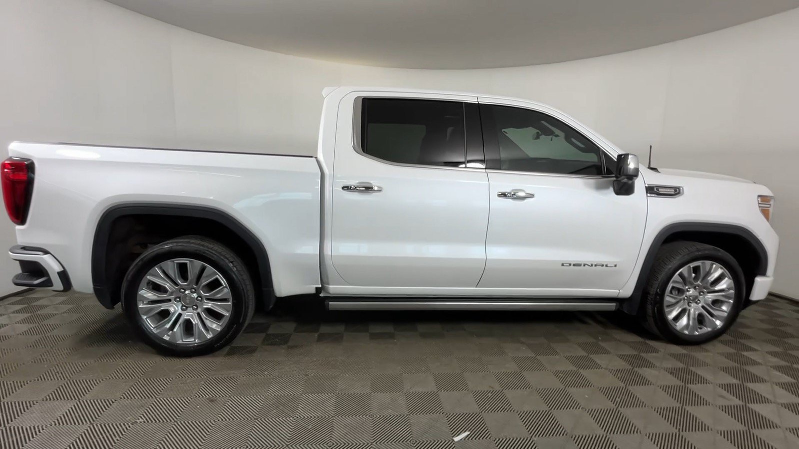 Used 2021 GMC Sierra 1500 Denali w/ Denali Ultimate Package AWD/4WD image 7