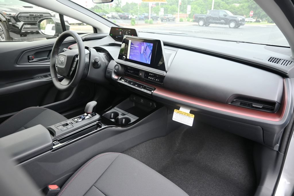 New 2026 Toyota Prius Plug-In Hybrid FWD image 12