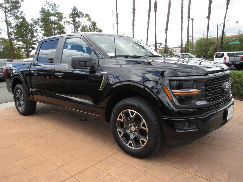 Certified 2025 Ford F150 STX w/ Equipment Group 200A RWD image 6