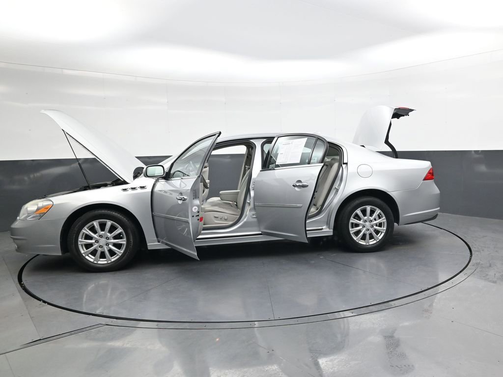 Used 2011 Buick Lucerne CXL w/ Driver Confidence Package image 40