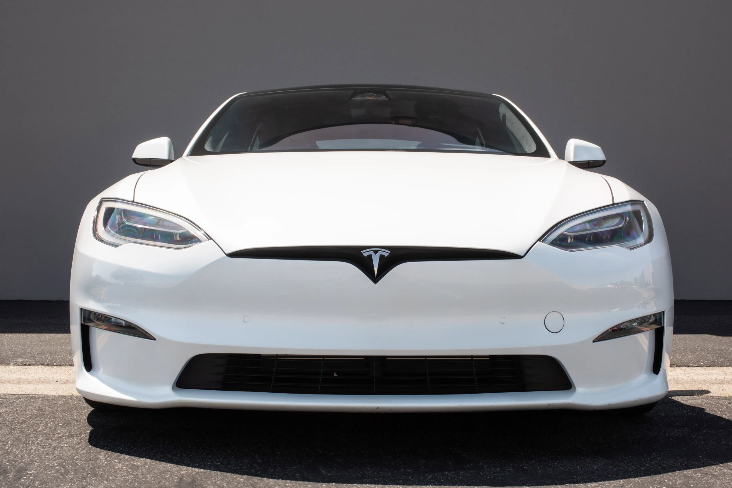 Used 2021 Tesla Model S Plaid image 4
