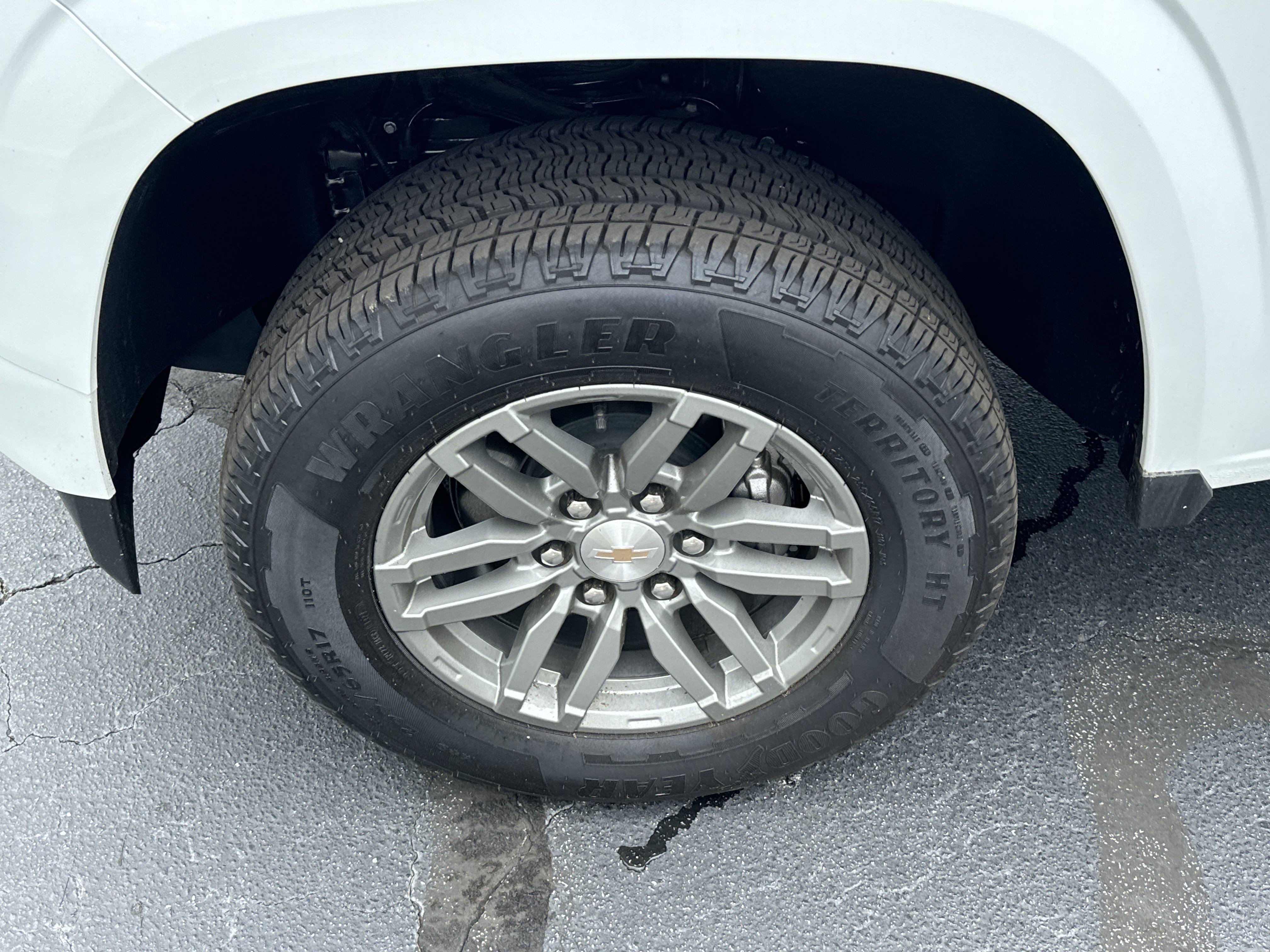 New 2024 Chevrolet Colorado LT w/ LT Convenience Package III image 10