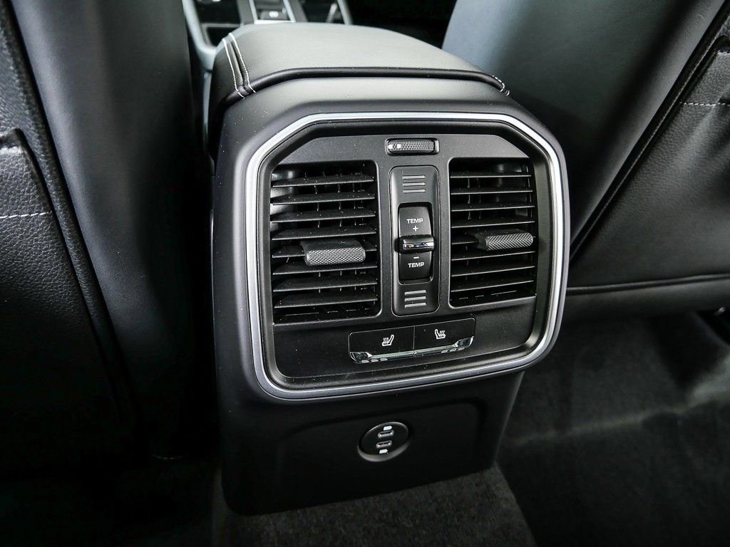 New 2026 Porsche Macan S image 21