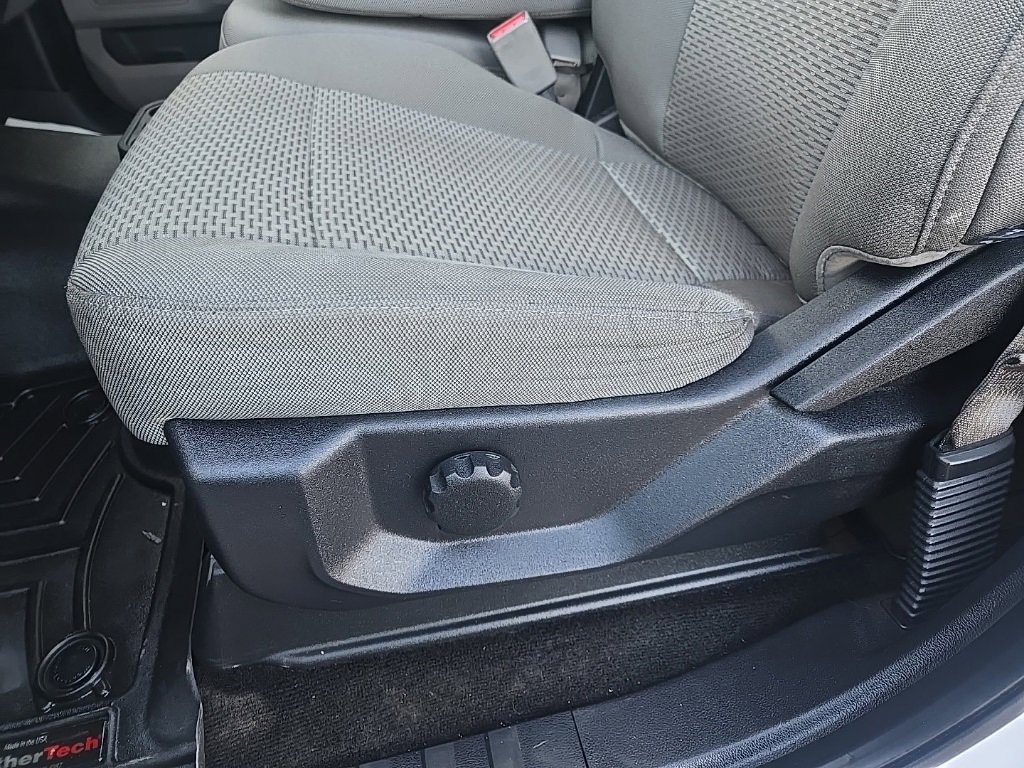 Used 2015 Ford F150 XLT image 40